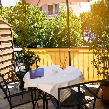 Piccolo E Grill Hotel